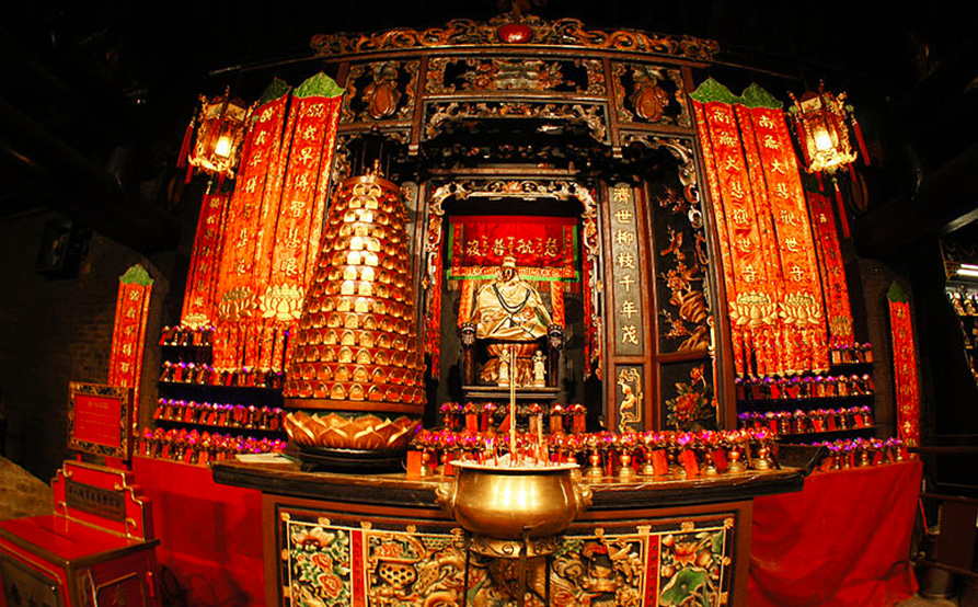 香港歷史文化之旅 + 品嚐星級添好運燉湯點心餐